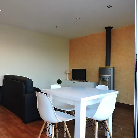 Ornis Duc Complexe Gorria Apartmán